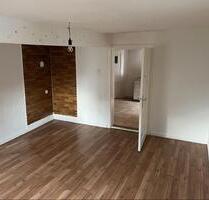 4 - Zimmer Altbau Wohnung - 850,00&nbsp;EUR Kaltmiete, ca.&nbsp; 85,00&nbsp;m&sup2; in Staufenberg (PLZ: 35460)