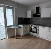 3 Zi., EG Wohn., Küche, Bad, Kaltwintergarten, Keller, Garage - Höxter