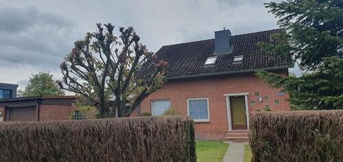 Foto - Mehrfamilienhaus mit 3 Wohneinheiten und großem Grundstück