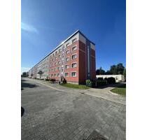 4-Zimmerwohnung mit Balkon und modernisiertem Bad - Schwedt (Oder)