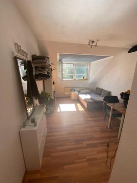 Foto - Helles Ein-Zimmer Appartment NUR für Studenten zu vermieten