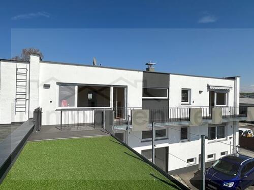 Foto - Penthousewohnung mit Dachterrasse und Blick ins Grüne.