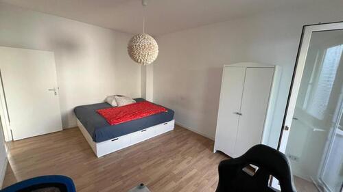 Foto - Spacious Room with Balcony in 3-Room Apartment – Charlottenburg-W