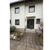 Großzügiges Reihenmittelhaus in ruhiger, zentraler Lage - Nürnberg Zerzabelshof