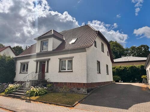 Foto - Familientraum mit Gartenoase! Haus mit Ausbaupotenzial!