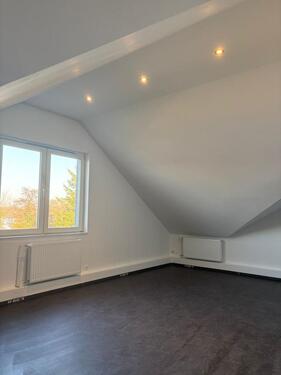 Foto - 1,5-Zimmer-Dachgeschosswohnung zwischen Spandau und Tegel