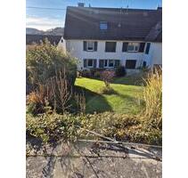 Vermietung: Gepflegte DHH mit drei eigenständigen Wohneinheiten. - Gummersbach