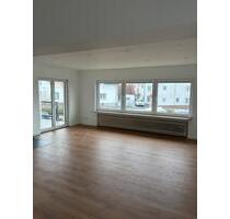 Neu renovierte Wohnung mit Garten -3 SZ, 2 Bäder-ab sofort - Hungen