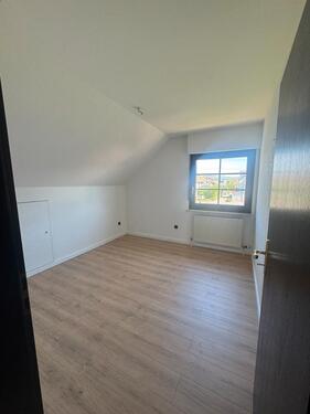Foto - Dachgeschoßwohnung in Niedernberg zur Miete