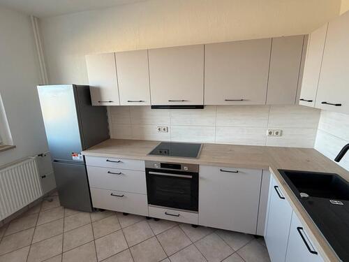 Foto - 2-Zimmer-Wohnung mit neuer Einbauküche im 2. OG