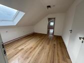 Foto - 2.5 Zimmer Dachgeschoßwohnung in Lage