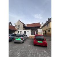 Gewerbefläche mit separatem Zugang zum ausbaufähigen Dachgeschoss - Nidda