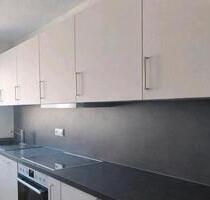 ** Moderne 3-Zimmer-Wohnung mit Balkon in Niederburg **