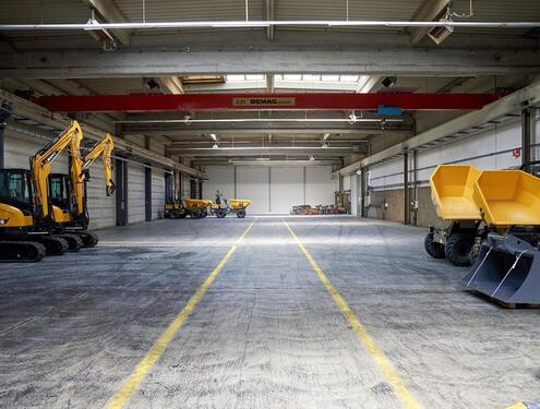 Foto - Großzügige Lagerhalle mit guter Anbindung