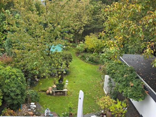 Foto - 3 ZKB-Erstbezug nach Sanierung- 2. Etg.-DG+ Blick auf Gartenoase!