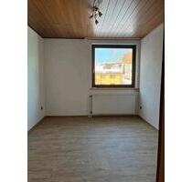 Wohnung 150 qm 5 ZKB - 1.300,00&nbsp;EUR Kaltmiete, ca.&nbsp; 150,00&nbsp;m&sup2; in Hilders (PLZ: 36115)
