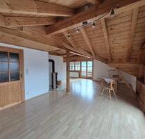 Helle 3-Zimmer-DG-Wohnung mit Panorama-Aussicht und 2 Balkonen - Sonthofen