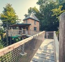 Baumhaus Ferienhaus bis 4 P. Fußbodenheizung, Sauna u. Badezuber - Zernien