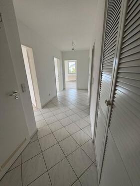 Foto - Helle 2-Zimmer-Wohnung (78,22 m²) – frisch renoviert 2025, mit Aufzug und optionalem Stellplatz in Leipzig