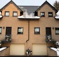 Doppelhaus mit 1220 m² Grundstück Tiefgarage Klinkerfassade - Leipzig Lausen-Grünau