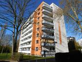 Foto - Großzügige 2-ZKDB im 5. OG *renoviert* mit Balkon und Gebäudemodernisierung...