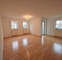 3 Zimmer Wohnung zu vermieten - 820,00&nbsp;EUR Kaltmiete, ca.&nbsp; 83,00&nbsp;m&sup2; in Dinkelsbühl (PLZ: 91550)