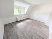 Foto - **Gemütliche Wohnung mit modernem Tageslichtbad und eigenem Garten gewünscht? Dann zugreifen!**