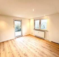 Sanierte Wohnung im EG mit großer Süd-Terrasse und Garten - Schwabach