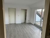 Foto - Dachgeschosswohnung 3 ZKB - 502,00&nbsp;EUR Kaltmiete, ca.&nbsp; 67,00&nbsp;m&sup2;