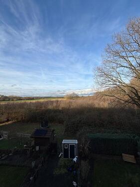 Foto - Lichtdurchflutete Maisonette mit Loggia und Carport