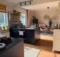 Wunderschöne Wohnung in einem Zweifamilienhaus mit Dachterrasse - Ganderkesee