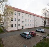 Bei uns steht IHR AUTO sicher! - 25,00 EUR Miete, in Merseburg (PLZ: 06217)