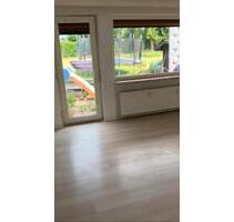 4 ZiKüBad - 880,00&nbsp;EUR Kaltmiete, ca.&nbsp; 95,00&nbsp;m&sup2; in Habichtswald (PLZ: 34317)