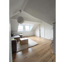 2 Zimmer DG Wohnung - Wilhelmshaven , Mietbegin 1.5.26!