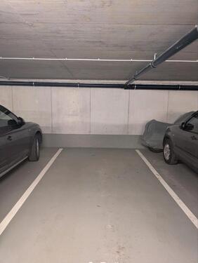 Foto - Tiefgarage Stellplatz - 120,00&nbsp;EUR Miete,