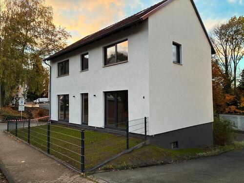 Foto - Einfamilienhaus zu vermieten - 1.450,00 EUR Kaltmiete,