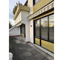 Wunderschöne, neu renovierte 3-Zimmer-Wohnung - 82qm im 1. OG - Bonn Tannenbusch