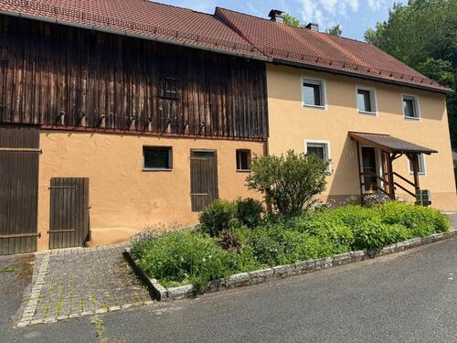 Foto - Einfamilienhaus in Hollfeld zum Kaufen