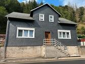 Foto - Wohnhaus 1-2 Familien, großes Gründstück, Garagen und Carport
