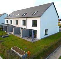 Großes Reiheneckhaus in familienfreundlicher ruhiger Lage - Karlskron