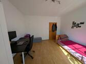 Foto - Zentrales WG-Zimmer, zwei Bäder, mit kleinem Garten