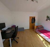 Zentrales WG-Zimmer, zwei Bäder, mit kleinem Garten - Bayreuth Altstadt