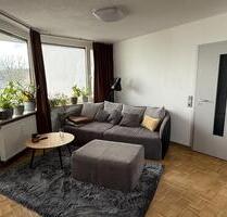 Gepflegte 3-Zimmer-Eigentumswohnung mit großem Balkon, Stellplatz - Sulzbach-Rosenberg