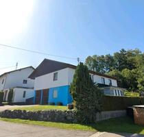 Haus mit zwei Wohneinheiten - 450.000,00&nbsp;EUR Kaufpreis, ca.&nbsp; 226,00&nbsp;m&sup2; in Maselheim (PLZ: 88437)