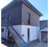 Schöne 3 Zimmer Wohnung mit Garage und Balkon in Krumbach - Krumbach (Schwaben)