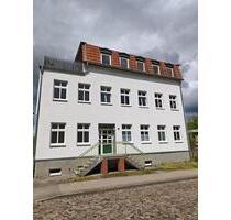 Helle 2-Zimmer-Wohnung in Eldena – Balkon, saniertes Bad, Stellplatz inklusive - Greifswald