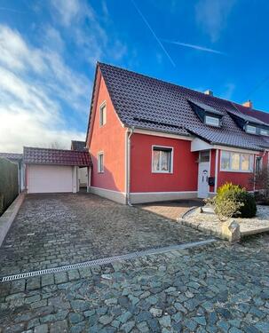 Foto - Verkaufe Doppelhaushälfte mit Garage in beliebter Stadtrandlage