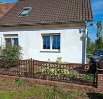 DHH Einfamilienhaus zu vermieten! Bitte Text komplett lesen!!!! - Berlin Treptow-Köpenick
