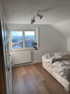 Foto - Attraktive 3-Zimmer-Wohnung in Ortsrandlage in Heiningen