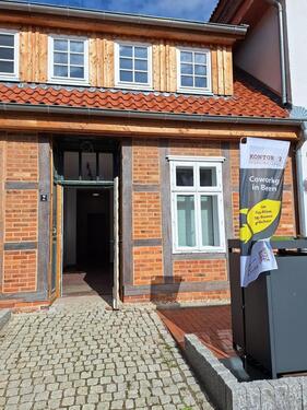 Foto - Feste Büroräume und flexible Schreibtische im Coworking Space